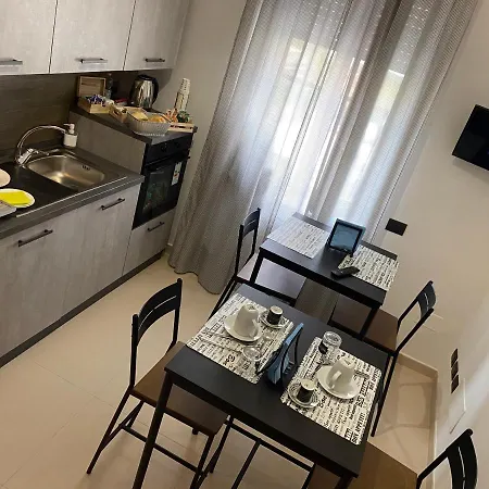 ベッド・アンド・ブレックファスト Feni 3*