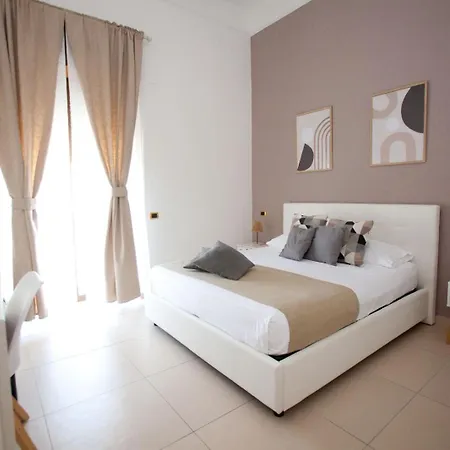 ベッド・アンド・ブレックファスト Feni 3*